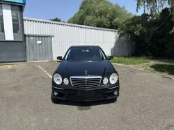 Schwarz Gebraucht 2007 Mercedes E500 Avantgarde Limousine | 14.900 €