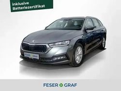 Graphitegrau Gebraucht 2022 Skoda Octavia Kombi | 23.490 € (Guter Preis)
