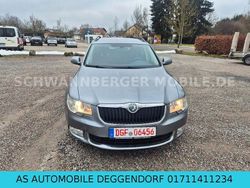 Grau Gebraucht 2012 Skoda Superb Ambition Kombi | 3.999 €