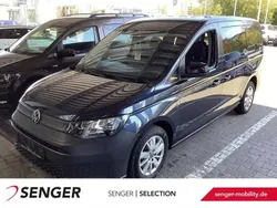 Blau Gebraucht 2021 VW Caddy Maxi Basis Van / Kleinbus | 25.880 € (Teuer)