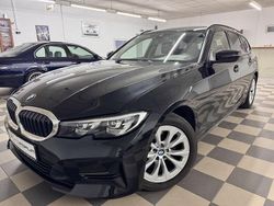 Schwarz Gebraucht 2020 BMW 320 Advantage Kombi | 19.500 € (Fairer Preis)