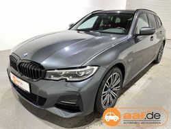 Grau Gebraucht 2022 BMW 330e M Sport Kombi | 28.950 € (Teuer)