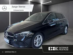 Lack kosmosschwarz Gebraucht 2023 Mercedes B220 Progressive Van / Kleinbus | 36.400 € (Fairer Preis)