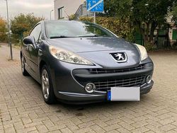 Grau Gebraucht 2008 Peugeot 207 CC Cabrio | 4.250 €