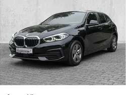 Schwarz Gebraucht 2022 BMW 118 Advantage Kleinwagen | 19.810 € (Guter Preis)