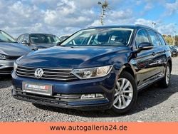 Night blue Gebraucht 2015 VW Passat Comfortline Kombi | 11.990 € (Guter Preis)