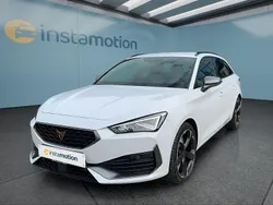 Weiß Gebraucht 2024 Cupra Leon Kombi | 30.899 € (Guter Preis)