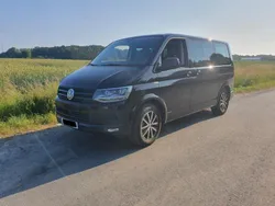 Schwarz Gebraucht 2017 VW T6 Highline Van | 36.000 € (Fairer Preis)