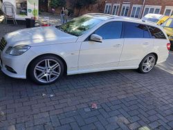 Weiß Gebraucht 2012 Mercedes E200 Elegance Kombi | 5.900 € (Superpreis)
