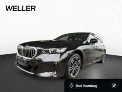 Black sapphire (schwarz) Gebraucht 2025 BMW 540 M Sport Kombi | 60.800 € (Superpreis)