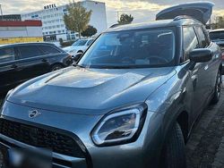 Grün Gebraucht 2024 Mini One D Countryman SUV | 28.000 €