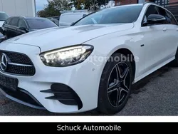 Weiß Gebraucht 2020 Mercedes E300 AMG Limousine | 29.700 € (Fairer Preis)