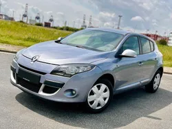 Silber Gebraucht 2011 Renault Mégane III Limousine | 3.550 € (Fairer Preis)