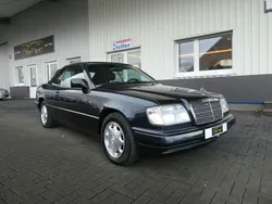 Schwarz Gebraucht 1994 Mercedes E320 Cabrio | 34.900 €