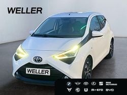 Weiss Gebraucht 2019 Toyota Aygo Club Kleinwagen | 10.790 € (Fairer Preis)