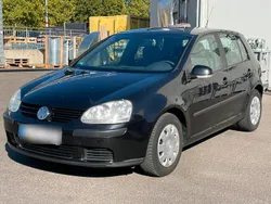 Schwarz Gebraucht 2005 VW Golf V Limousine | 3.799 € (Etwas zu teuer)