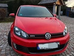 Rot Gebraucht 2012 VW Golf VI Edition Kleinwagen | 7.800 € (Fairer Preis)