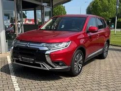 Rot Gebraucht 2019 Mitsubishi Outlander Diamant Edition SUV | 19.890 € (Fairer Preis)