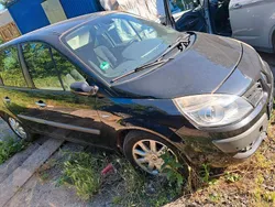 Schwarz Gebraucht 2006 Renault Mégane II Van / Kleinbus | 750 €