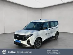 Weiss Gebraucht 2025 Ford Tourneo Courier Trend Van / Kleinbus | 24.980 € (Guter Preis)