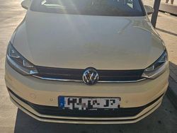 Beige Gebraucht 2025 VW Touran Van / Kleinbus | 30.500 € (Guter Preis)
