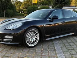 Schwarz Gebraucht 2011 Porsche Panamera 4S Limousine | 25.900 € (Fairer Preis)