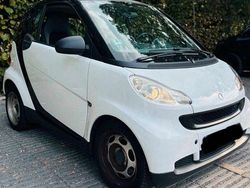 Weiß Gebraucht 2009 Smart ForTwo Coupé Passion Coupé | 2.799 € (Fairer Preis)
