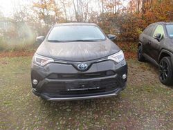 Dark brown metallic Gebraucht 2018 Toyota RAV4 Hybrid Team SUV | 18.800 € (Fairer Preis)