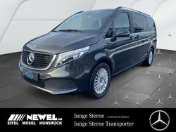 Grau Gebraucht 2022 Mercedes EQV300 Avantgarde Van / Kleinbus | 56.680 € (Teuer)