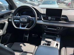 Grau Gebraucht 2020 Audi Q5 Sport SUV | 34.950 € (Etwas zu teuer)