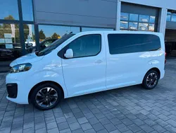 Weiß Gebraucht 2020 Opel Zafira Life Van | 28.870 € (Teuer)
