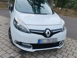 Weiß Gebraucht 2015 Renault Grand Scénic III Van / Kleinbus | 6.900 € (Etwas zu teuer)