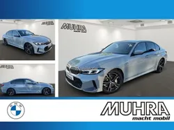 Grau Gebraucht 2024 BMW 330 M Sport Limousine | 53.950 € (Fairer Preis)