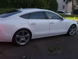 Weiß Gebraucht 2011 Audi A7 Sportback Ambiente Kleinwagen | 14.500 € (Fairer Preis)