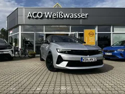 Kristall silber metallic Gebraucht 2023 Opel Astra GS Line Limousine | 22.900 € (Guter Preis)