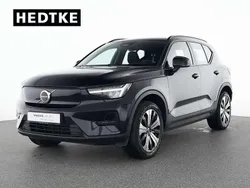 Black solid (stone) / solid Gebraucht 2022 Volvo XC40 Plus SUV | 29.990 € (Fairer Preis)