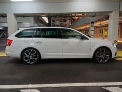 Bila candy/candyweiss Gebraucht 2017 Skoda Octavia RS Kombi | 12.999 € (Guter Preis)