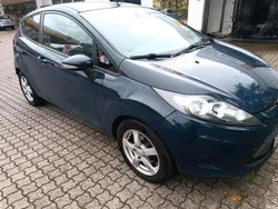 Blau Gebraucht 2010 Ford Fiesta Kleinwagen | 2.650 €