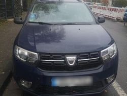 Blau Gebraucht 2019 Dacia Logan Essentiel Limousine | 6.500 € (Guter Preis)