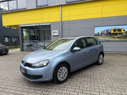 Blau Gebraucht 2009 VW Golf VI Trendline Limousine | 6.990 € (Etwas zu teuer)