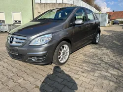 Beige Gebraucht 2010 Mercedes B180 Van / Kleinbus | 5.300 € (Guter Preis)