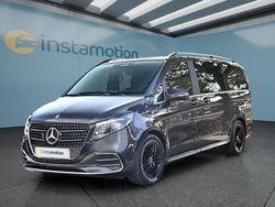 Grau Gebraucht 2024 Mercedes V300 Van / Kleinbus | 83.449 €