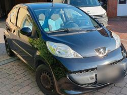 Schwarz Gebraucht 2008 Peugeot 107 Kleinwagen | 2.250 € (Guter Preis)