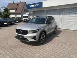 Silver dawn Gebraucht 2024 Volvo XC40 Plus SUV | 37.390 € (Fairer Preis)
