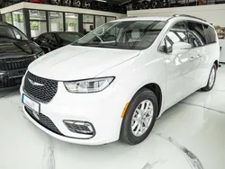 Weiß Gebraucht 2021 Chrysler Pacifica Touring SUV | 33.490 € (Fairer Preis)