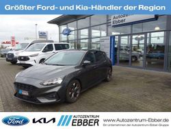 Grau Gebraucht 2018 Ford Focus ST-Line Limousine | 15.491 € (Teuer)