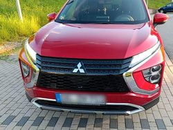 Rot Gebraucht 2022 Mitsubishi Eclipse Cross Top SUV | 23.700 € (Fairer Preis)