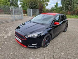 Schwarz Gebraucht 2016 Ford Focus Sport Limousine | 10.950 € (Fairer Preis)