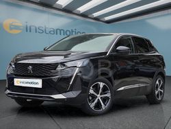 Schwarz Gebraucht 2022 Peugeot 3008 Van / Kleinbus | 21.499 € (Fairer Preis)