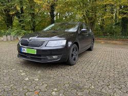 Schwarz Gebraucht 2015 Skoda Octavia Style Limousine | 10.500 € (Guter Preis)
